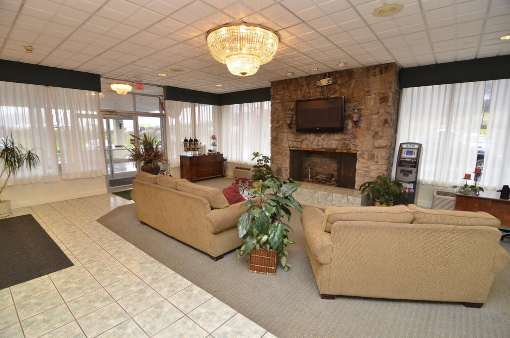 Baymont By Wyndham Milesburg Interior foto